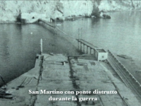 L'isolotto di San Martino con il ponte visibilmente distrutto al centro